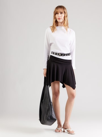 Maglietta 'Kasha' di ABOUT YOU in bianco