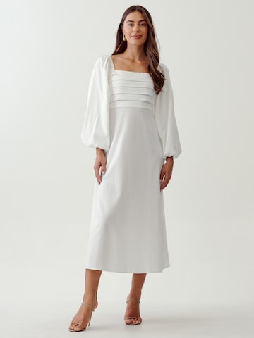 Tussah Dress 'MAURA' in White: front