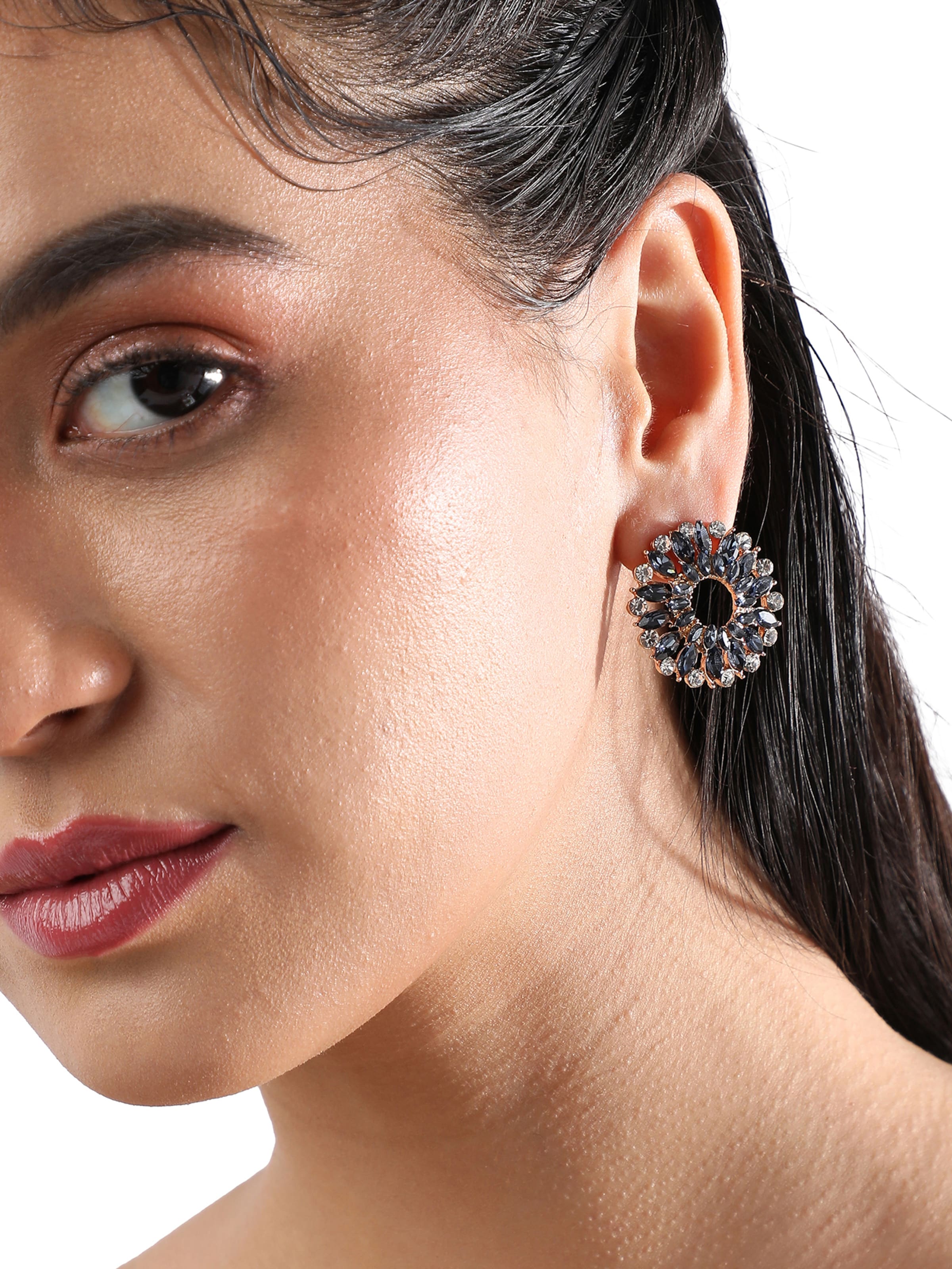 SOHI Náušnice 'Ayasha' - Modrá: predná strana