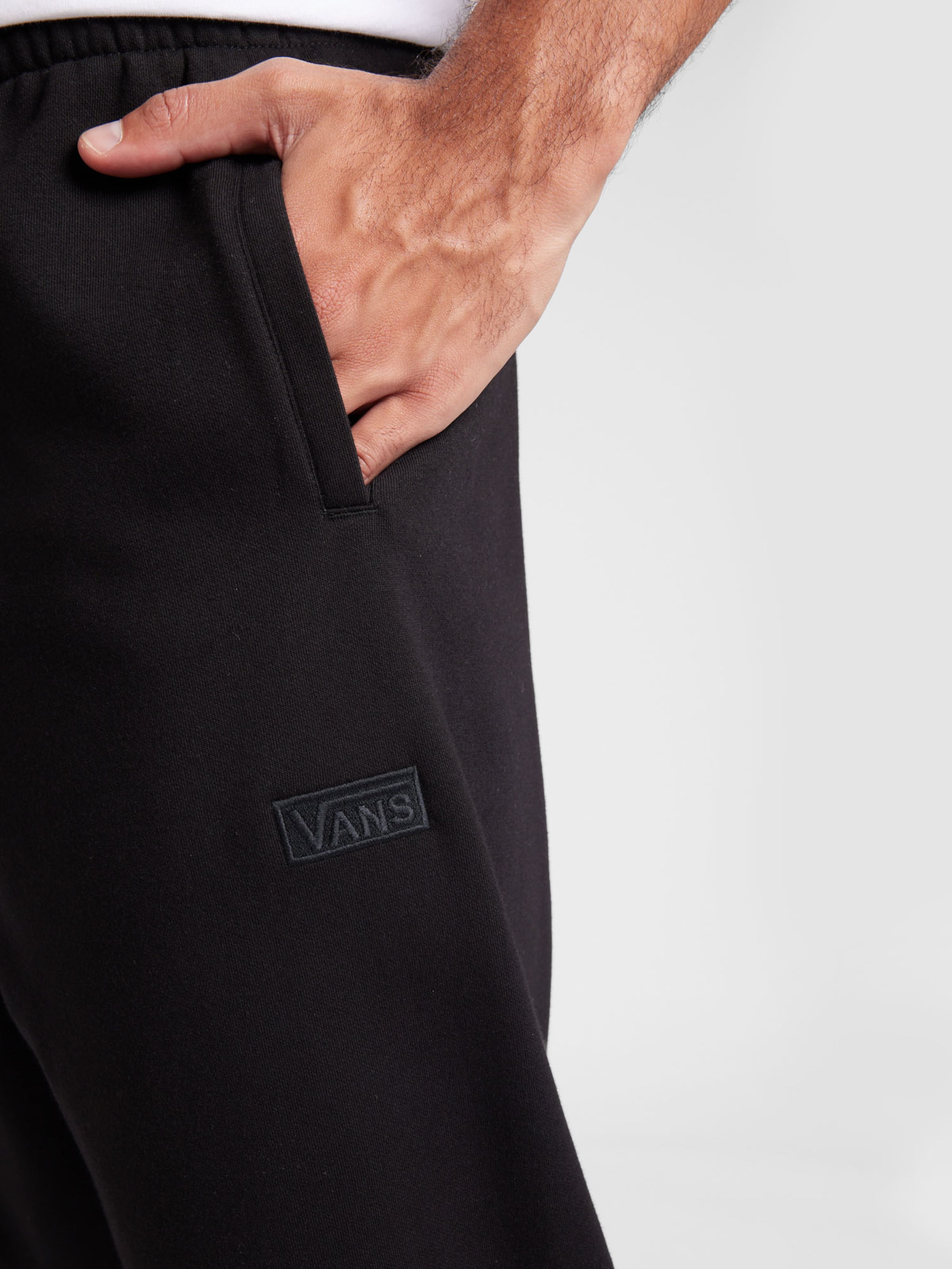 VANS Loose fit Trousers in Black ABOUT YOU