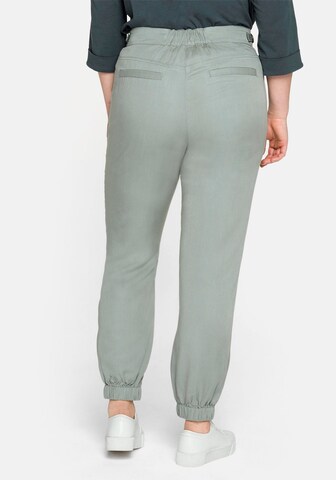 SHEEGO Tapered Broek in Groen