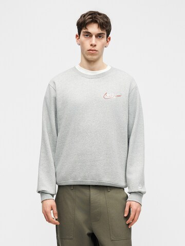 Nike Sportswear Tréning póló 'CLUB' - szürke