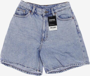 Monki Shorts in XS in Blue: front