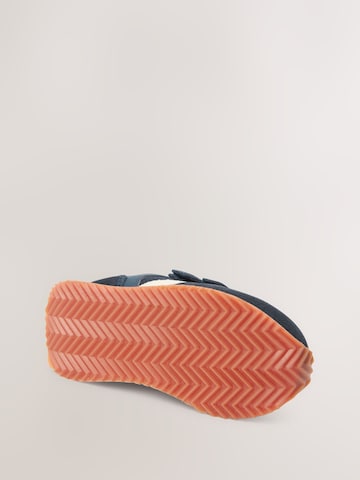 Baskets Next en bleu