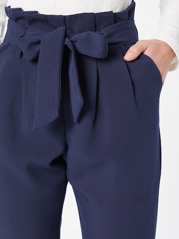 regular Pantaloni con pieghe di Oasis in blu