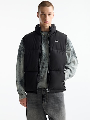Gilet di Pull&Bear in nero: frontale