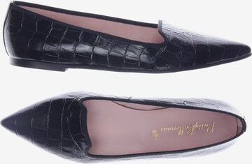 PRETTY BALLERINAS Flats & Loafers in 38 in Black: front