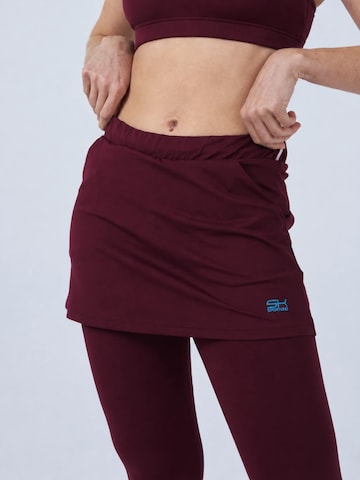 Gonna sportiva '2-in-1 Tennis Skirt with Leggings' di SPORTKIND in rosso