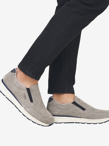 Rieker - Sapatilhas slip-on em cinzento