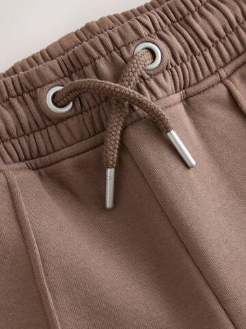 Next Szabványos Nadrág 'Smart' - barna