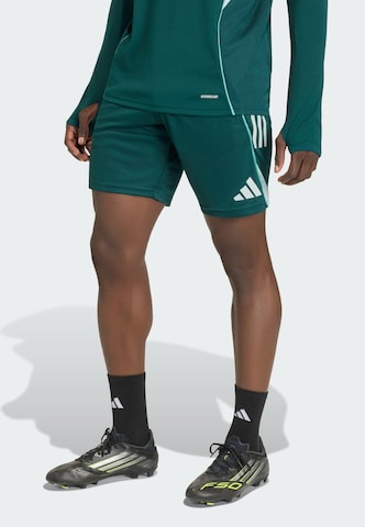 ADIDAS PERFORMANCE - regular Pantalón deportivo 'FC Arsenal Tiro 25 Competition' en verde: frente