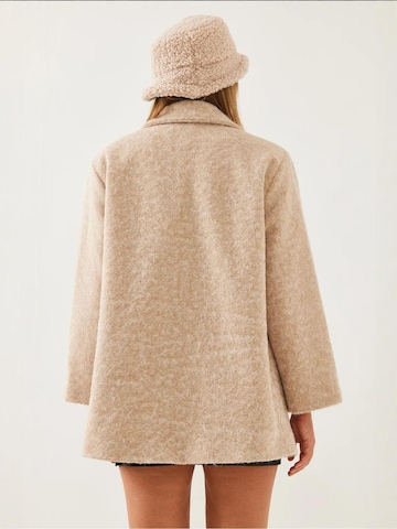 Cappotto di mezza stagione di Bianco Lucci in beige