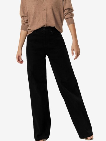 Next Wide leg Jeans in Black: front