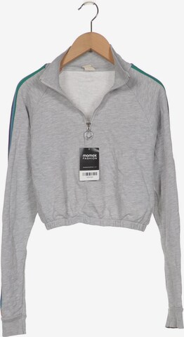 Urban Outfitters Sweatshirt & Zip-Up Hoodie in XS in Grey: front