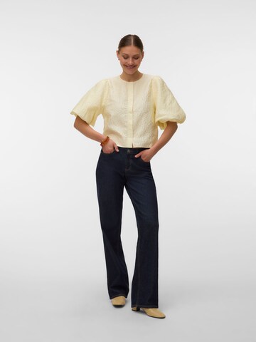 Camicia da donna 'VMLaia' di VERO MODA in giallo