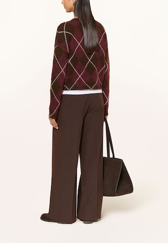 darling harbour Regular Pleat-Front Pants in Brown: back