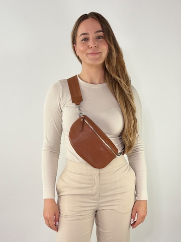 lePelou Heuptas 'MILA medium' in Bruin