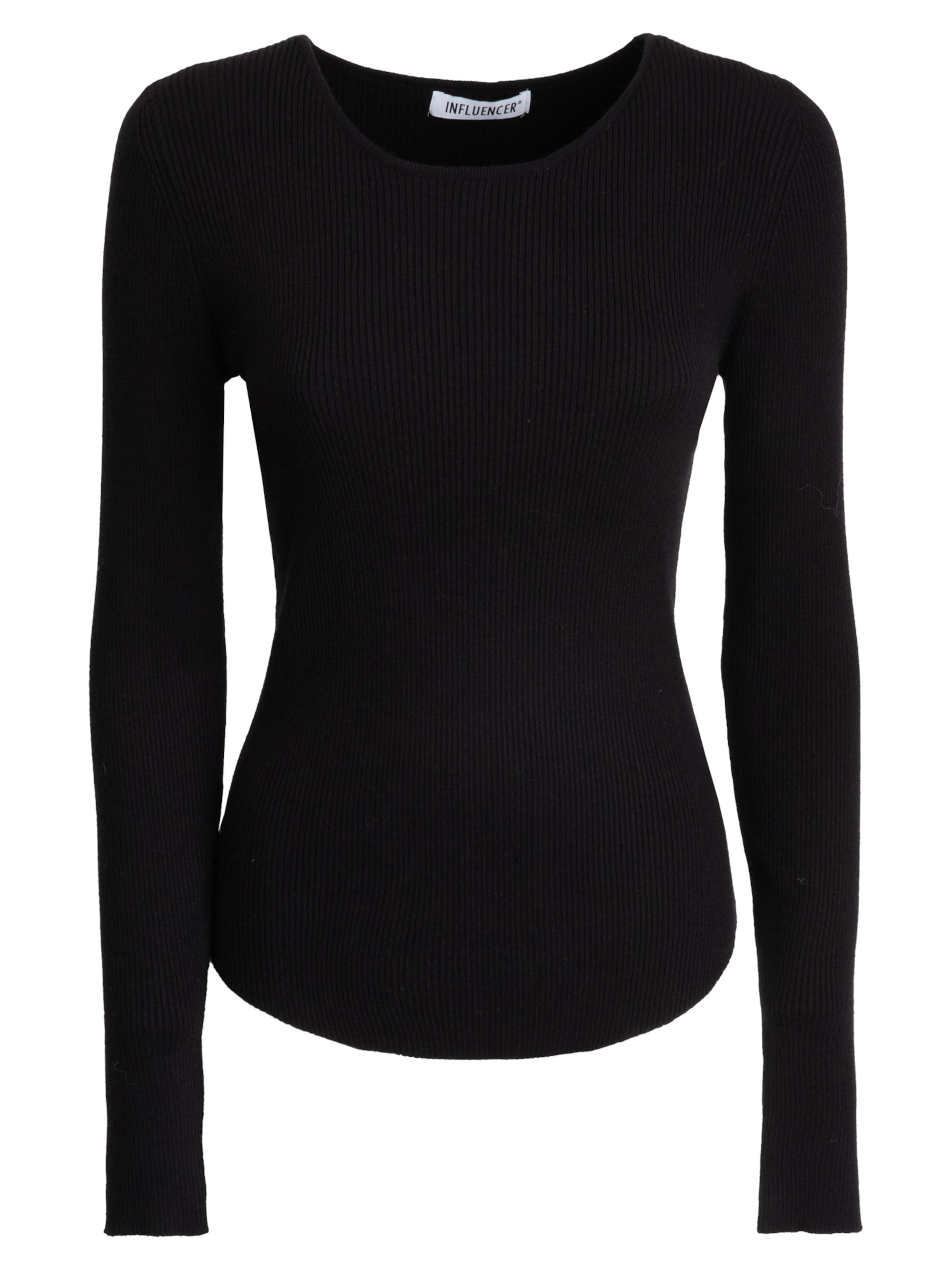 Pullover di Influencer in nero: frontale