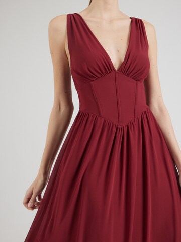Robe de soirée 'OJA' TFNC en rouge