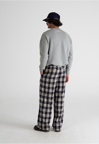 Prohibited Svetr 'Legacy' – šedá