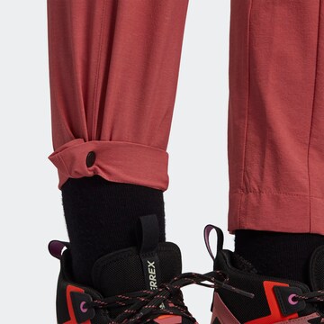 ADIDAS TERREX Loosefit Outdoorhose in Rot