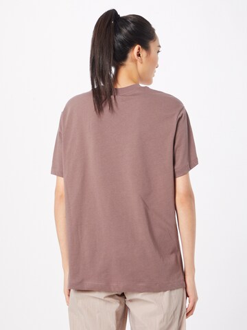 T-shirt Nike Sportswear en violet