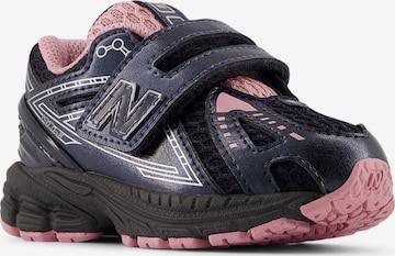 new balance Sneakers in Zwart: voorkant
