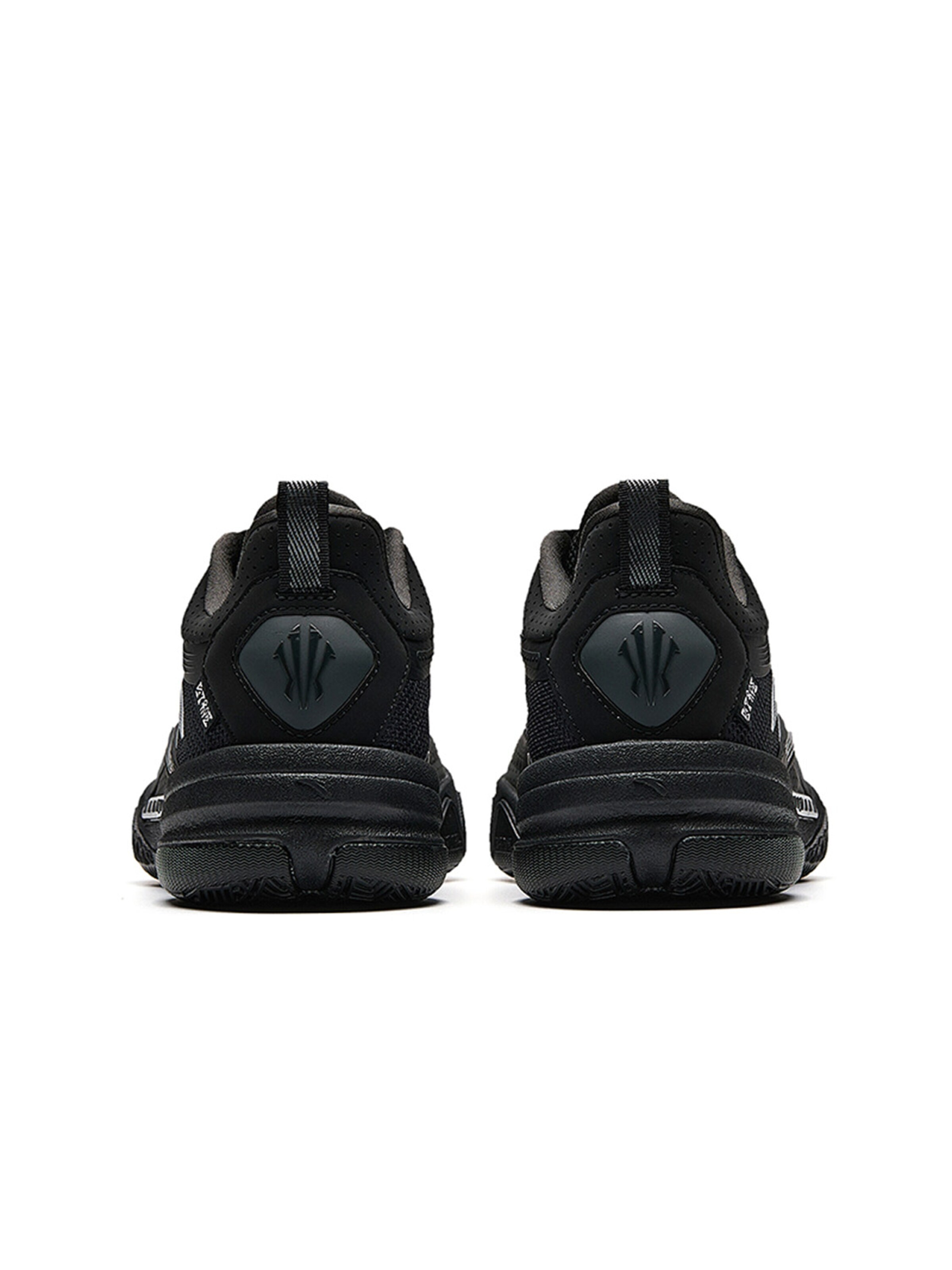 ANTA Sportschuh 'KAI 1 Team Dallas'‌‌ in Schwarz