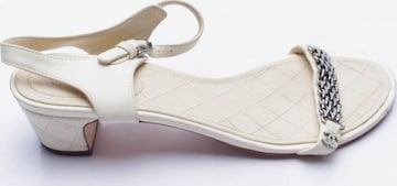 CHANEL Sandals & High-Heeled Sandals in 39,5 in White: front