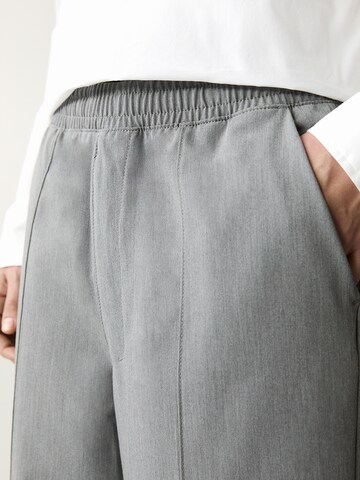 Pull&Bear Loosefit Broek in Grijs