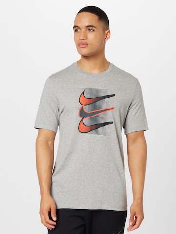 Nike Sportswear - Camiseta en gris: frente