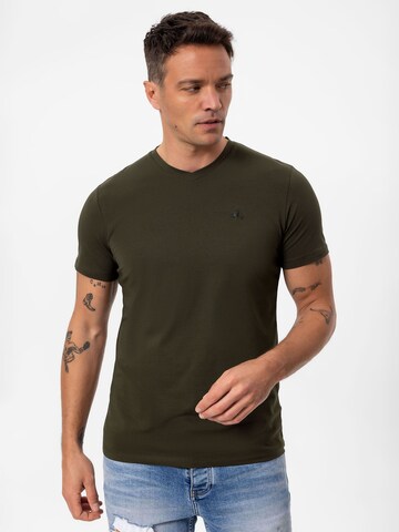 Tricou de la Daniel Hills pe mai multe culori