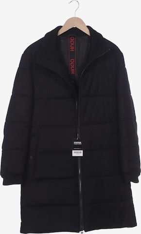 HUGO Mantel S in Schwarz: Vorderseite
