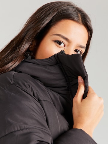 Monki - Casaco de inverno em preto