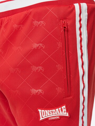 LONSDALE - Ropa para correr 'Ashwell' en rojo