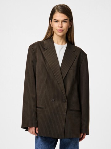 PIECES Blazer 'FALKA' in Braun: Vorderseite