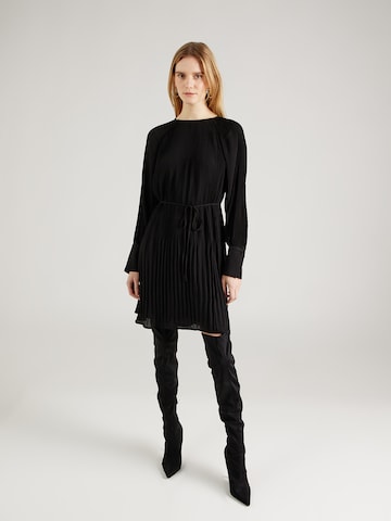 Robe 'ELVIRE' SELECTED FEMME en noir : devant