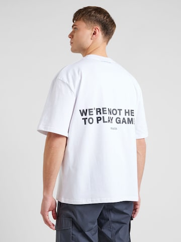 T-Shirt 'ANTIGUA' Pegador en blanc : devant
