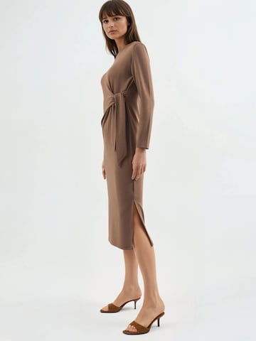 Hiccup Jurk in Beige