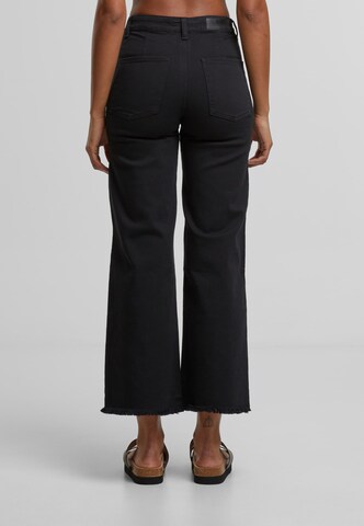 Urban Classics Regular Jeans in Zwart