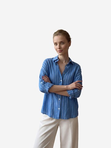 My fashion - Blusa em azul: frente