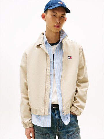Tommy Jeans Демисезонная куртка 'ESSENTIAL' в Зеленый