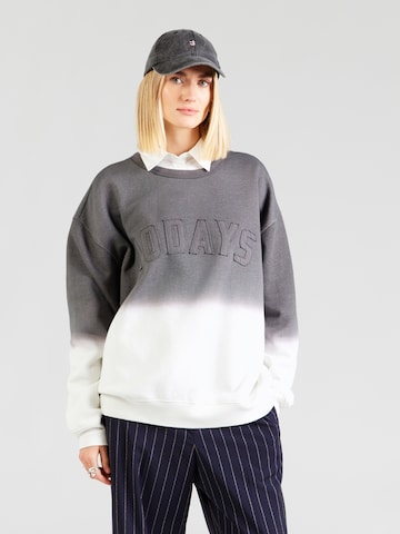 10Days Sweatshirt in Grey: front