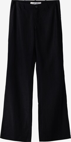 Bershka Flared Trousers in Black: front