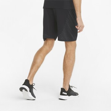 PUMA Regular Sportshorts in Schwarz