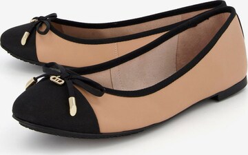 Dune LONDON Ballerina 'HARTLYN' in Bruin