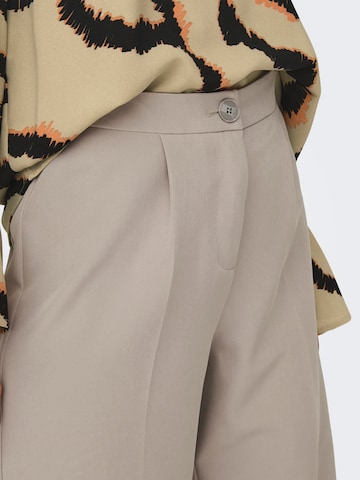 ONLY Wide Leg Plissert bukse 'KIRA-MELLIE' i beige