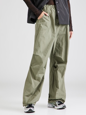 Cotton On Loose fit Pants 'TOGGLE' in Green: front