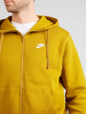 Nike Sportswear Regular fit Ζακέτα φούτερ 'CLUB FLEECE' σε κίτρινο