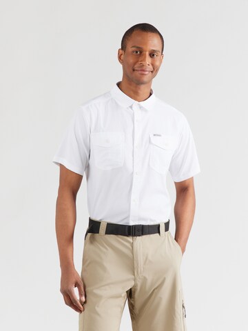 COLUMBIA Regular Fit Funktionshemd 'Utilizer™ II' in Weiß: Vorderseite